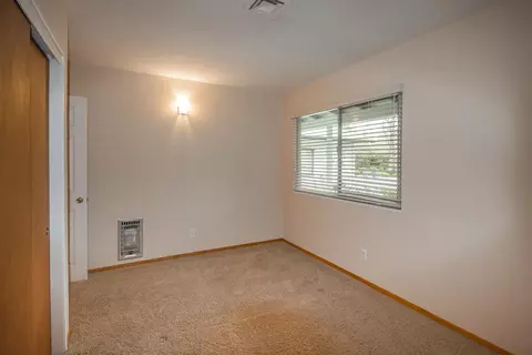 2176 Washington Ave, Redding, CA 96001 photo 12