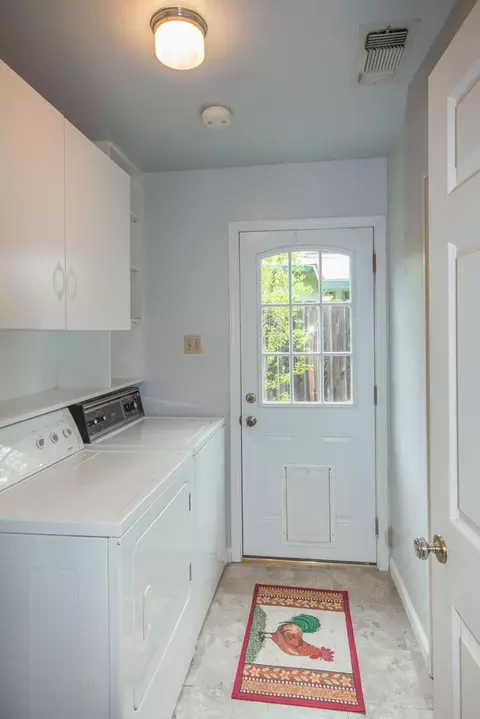 2176 Washington Ave, Redding, CA 96001 photo 8