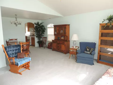 5966 Fairmont Dr, Redding, CA 96003 photo 3