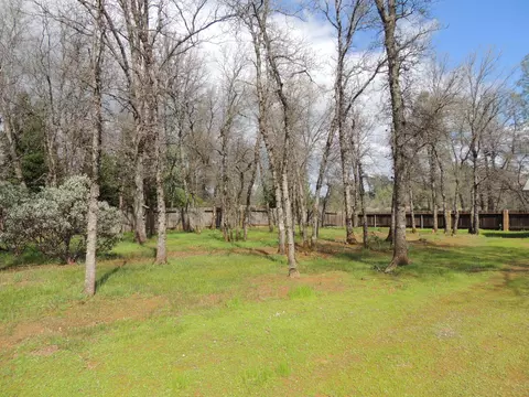 5966 Fairmont Dr, Redding, CA 96003 photo 23