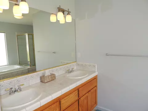 5966 Fairmont Dr, Redding, CA 96003 photo 15