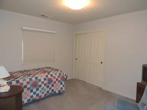 5966 Fairmont Dr, Redding, CA 96003 photo 10