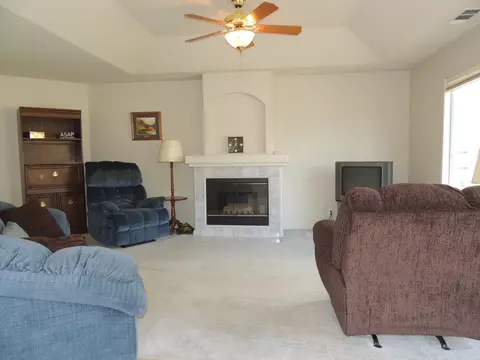5966 Fairmont Dr, Redding, CA 96003 photo 7