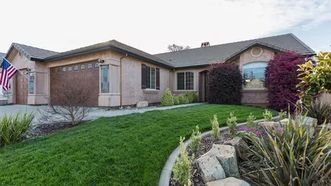 1985 Balzac Ct, Redding, CA 96003 photo 1