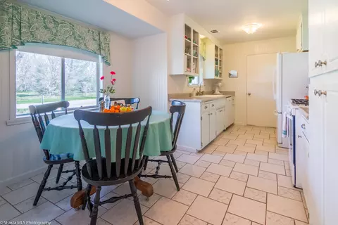 20145 Lupine Dr, Redding, CA 96002 photo 9