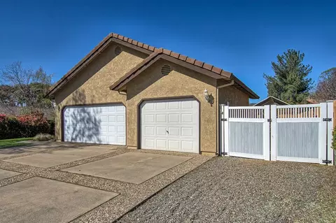 4316 Carlow Way, Redding, CA 96001 photo 2