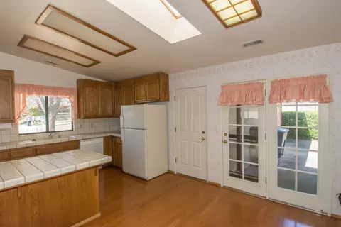 1199 Nighthawk Ln, Redding, CA 96003 photo 6