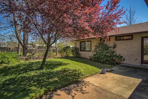 1199 Nighthawk Ln, Redding, CA 96003 photo 18