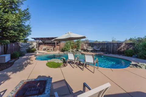 5908 La Quinta Ct, Redding, CA 96003 photo 31