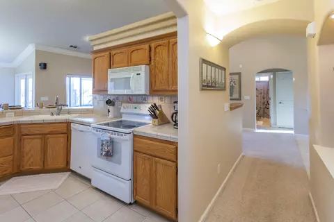 5908 La Quinta Ct, Redding, CA 96003 photo 8
