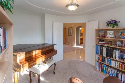 5908 La Quinta Ct, Redding, CA 96003 photo 10