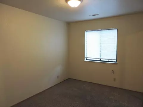1482 Spaniel Ct, Redding, CA 96003 photo 9