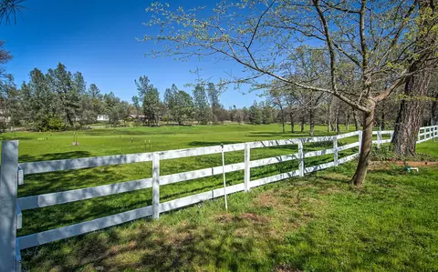 11509 E Stillwater Way, Redding, CA 96003 photo 39