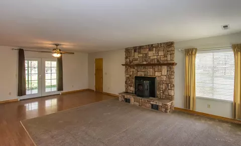 11509 E Stillwater Way, Redding, CA 96003 photo 3
