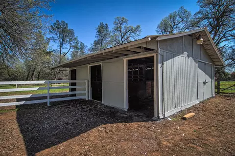 11509 E Stillwater Way, Redding, CA 96003 photo 31