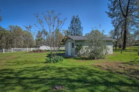 11509 E Stillwater Way, Redding, CA 96003 photo 40