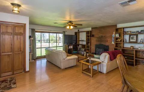 8219 Green Acres Ln, Redding, CA 96002 photo 3
