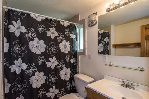 8219 Green Acres Ln, Redding, CA 96002 photo 13