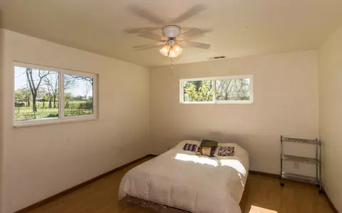 8219 Green Acres Ln, Redding, CA 96002 photo 11