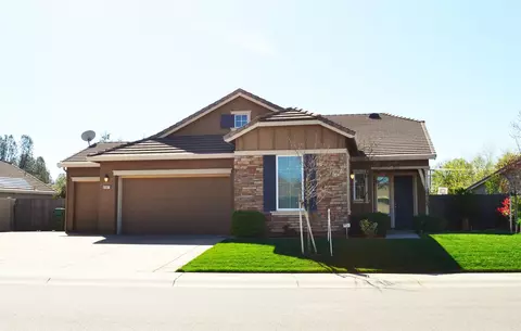 4547 Chinook Dr, Redding, CA 96002 photo 1