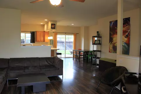 930 Domain Way, Redding, CA 96003 photo 3