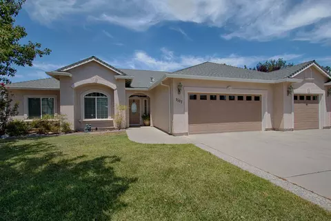 1517 Brinn Dr, Redding, CA 96001 photo 1