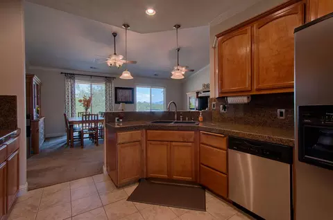 1517 Brinn Dr, Redding, CA 96001 photo 6