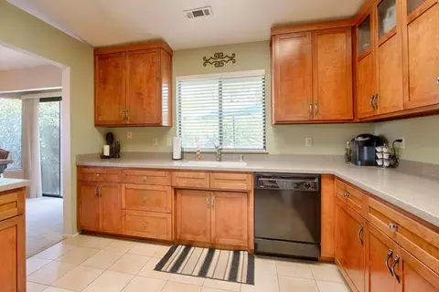1079 Nighthawk Ln, Redding, CA 96003 photo 6