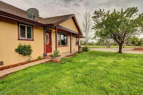 21812 Chukar Ln, Redding, CA 96003 photo 4