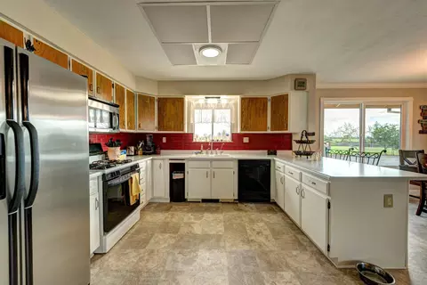 21812 Chukar Ln, Redding, CA 96003 photo 14