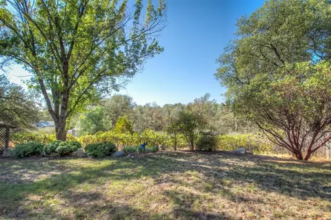 15945 Frontiersman Dr, Redding, CA 96001 photo 34