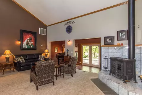 15945 Frontiersman Dr, Redding, CA 96001 photo 13