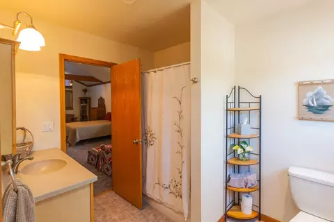 15945 Frontiersman Dr, Redding, CA 96001 photo 22