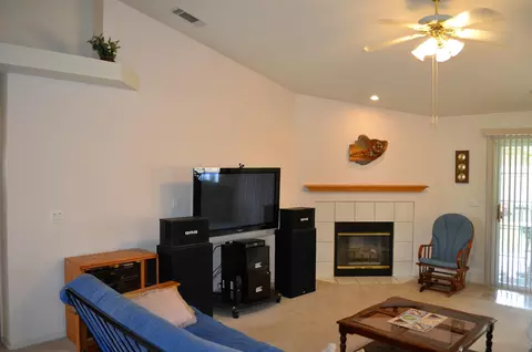 4810 Tralee Ln, Redding, CA 96001 photo 3
