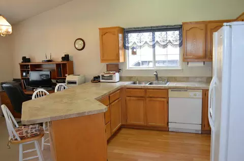 4810 Tralee Ln, Redding, CA 96001 photo 6