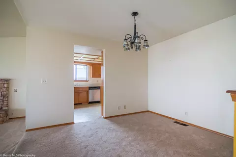 920 Springer Dr, Redding, CA 96003 photo 8