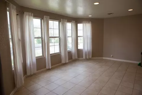 20277 Portero Dr, Redding, CA 96003 photo 9