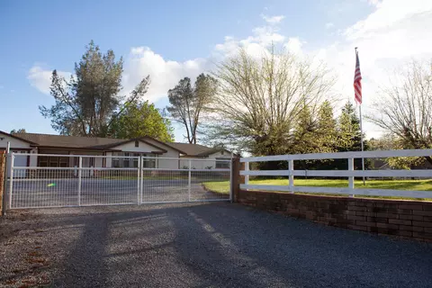 20277 Portero Dr, Redding, CA 96003 photo 43