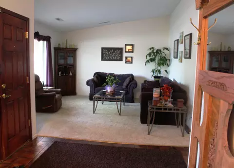 3919 Riverview Dr, Redding, CA 96001 photo 9