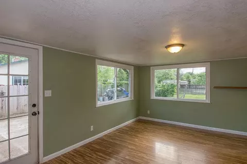 6952 River Dr, Redding, CA 96001 photo 10