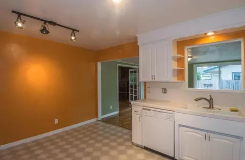 6952 River Dr, Redding, CA 96001 photo 13