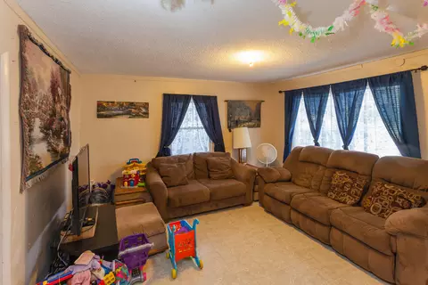 1803 Henry Ave, Redding, CA 96001 photo 2