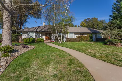 3360 Toro Way, Redding, CA 96002 photo 1