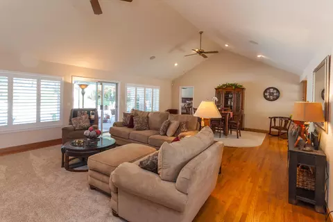 3360 Toro Way, Redding, CA 96002 photo 6