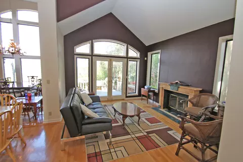 3790 Sunday Ct, Redding, CA 96001 photo 4