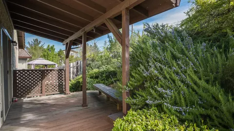 735 Coffeeberry Ln, Redding, CA 96003 photo 8