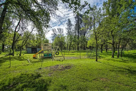15901 Tadpole Creek Ln, Redding, CA 96001 photo 30