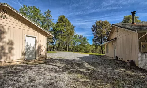 15901 Tadpole Creek Ln, Redding, CA 96001 photo 27