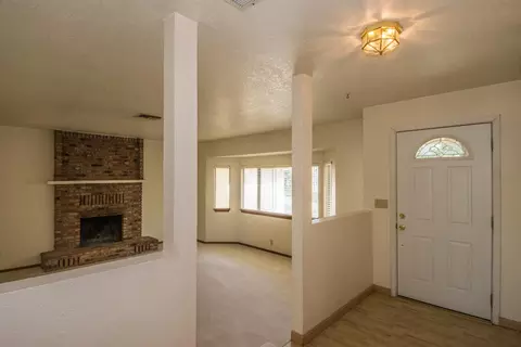 15901 Tadpole Creek Ln, Redding, CA 96001 photo 4