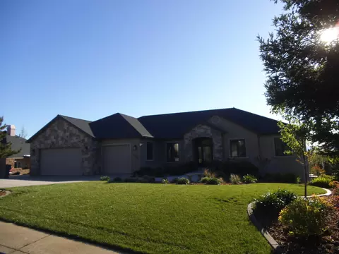 1087 Bianca Walk, Redding, CA 96001 photo 1